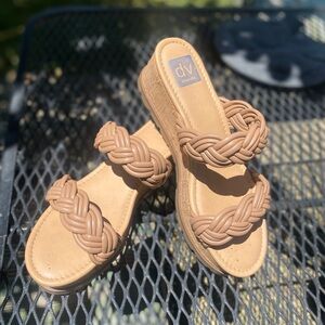 Comfortable Dolce Vita sandals perfect for  Summe